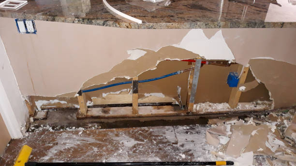 Water damage restoration process in WI